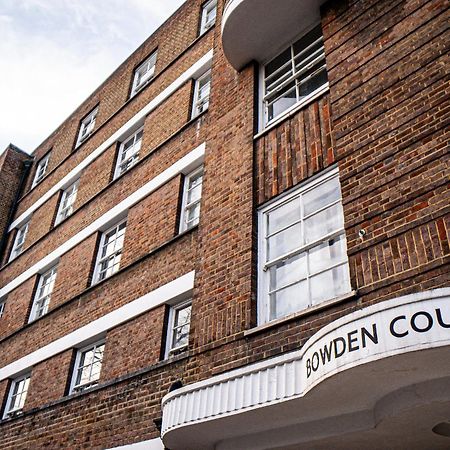 Bowden Court Hostel London Exterior photo